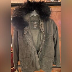 American Eagle Outfitters Olive Military Anorak Size M, worn once! ❄️